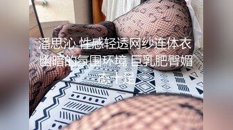 上海万圣节 年轻人转战中山公园 大量Coser被警察带走 强硬态度反而激发了年轻人的反抗情绪