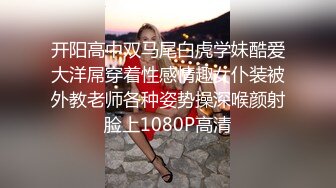 花臂纹身妹子啪啪苗条身材口交骑乘自己动抬腿侧入猛操