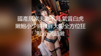 公园女厕再遇高颜值小姐姐连拍她两次夹的紧紧的小肥鲍