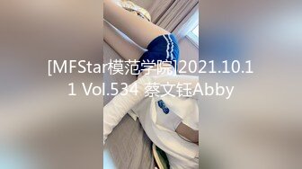 无水印1/21 花裙大姐无内跟闺蜜逛超市这么短的裙子这屁屁真肥VIP1196