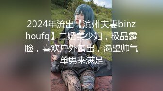  情趣装漂亮少妇 在浴室吃鸡69舔逼啪啪 舔的受不了 被无套输出 内射 化妆台都快操松了