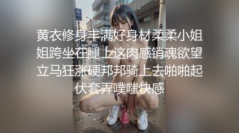 高颜值‘黑美人’TS雨诺，过年了和直男互相吃鸡巴，雨诺喂直男吃棒棒糖 还射点牛奶给他喝 大方得很！