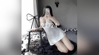 终于操上了新来的巨乳女同事~臣服在我的巨屌下~大大白白的奶子非常诱人~太舒服啦！