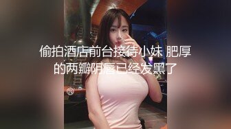 一番运动后,菊花瘙痒难耐,两个肌肉男互相解痒 上集