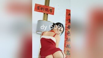 QD-012-为了被哥哥操无所不用其极.吾家有妹淫荡骚穴-洁咪