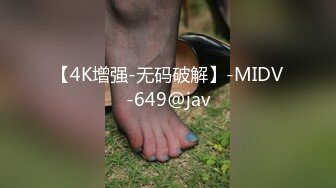 伪娘勾引18岁直男弟弟破处小伙子第一次做爱