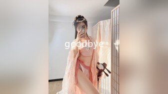 绿帽男带着极品身材美女老婆酒店找单男玩3P